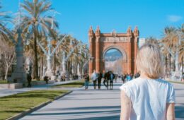 cómo viajar a Barcelona de forma sostenible